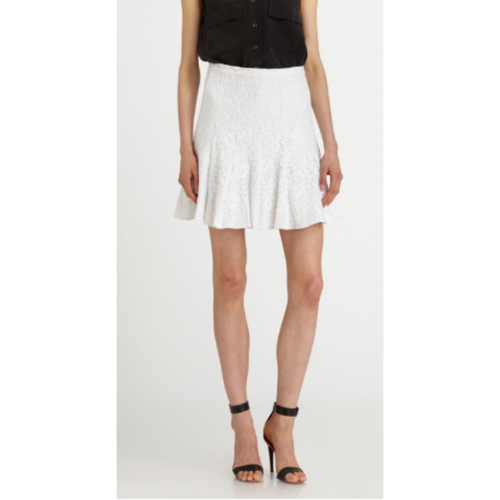 BCBG MaxAzria White Fit Flare Mini Skirt S…